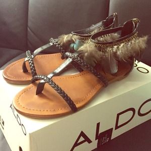 LAMPE Aldo feather Sandals Size 8/38