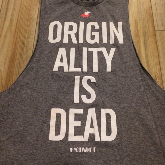 ❗️SOLD❗️Glamour Kills Originality Is Dead tank - Picture 2 of 4
