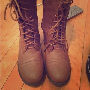 Brown combat boots worn once