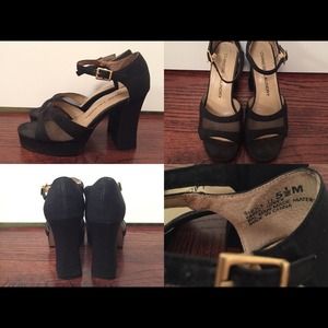 💥CLEAR OUT SALE💥 Chinese Laundry Heels- Black