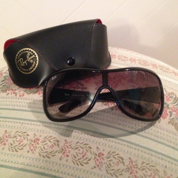 Authentic Ray Ban Sunglasses