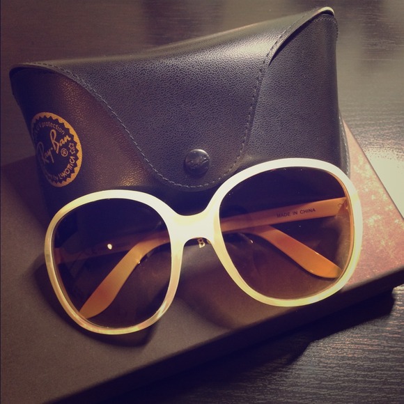 H&M White Sunglasses with Ray-Ban Case