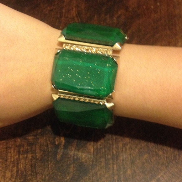 Emerald bangle