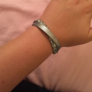 Fossil Silver double stranded bracelet!