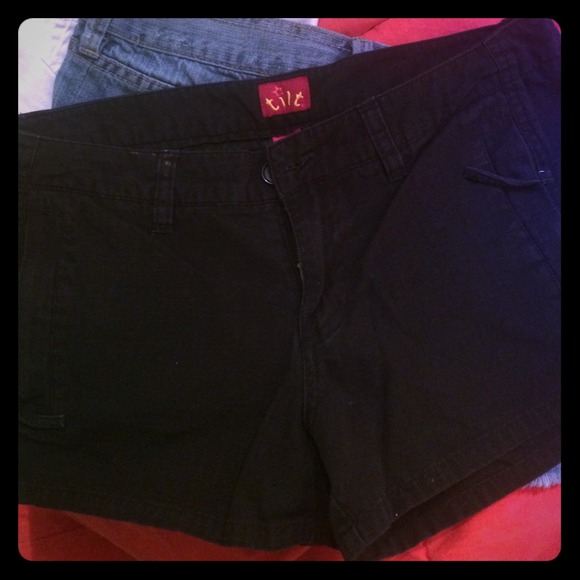 Black zip pocket shorts in BUNDLE