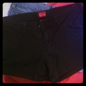 Black zip pocket shorts in BUNDLE