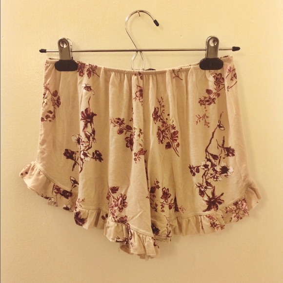 Brandy Melville shorts