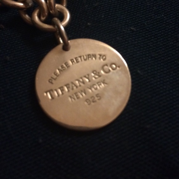 Return to Tiffany Sterling Silver Circle necklace - Picture 2 of 4