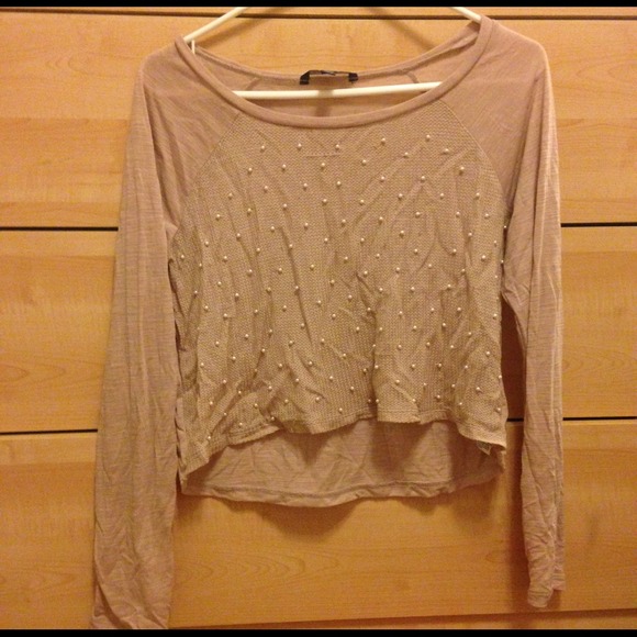 Light pink cropped top with white sequined pearls