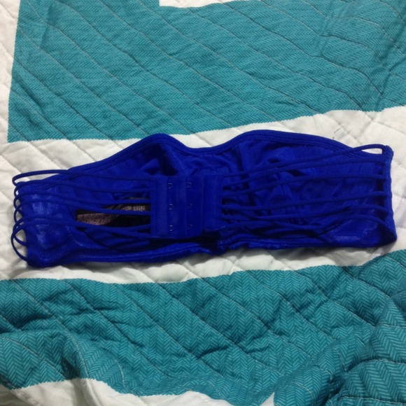 NWOT Victoria's Secret bandeau! - Picture 2 of 4