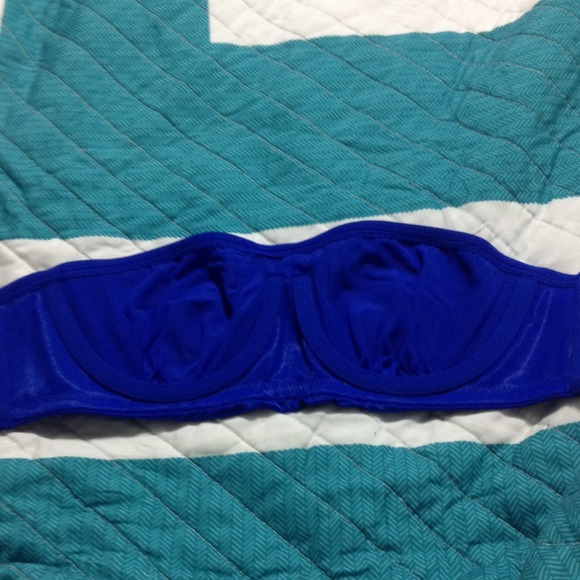 NWOT Victoria's Secret bandeau! - Picture 4 of 4