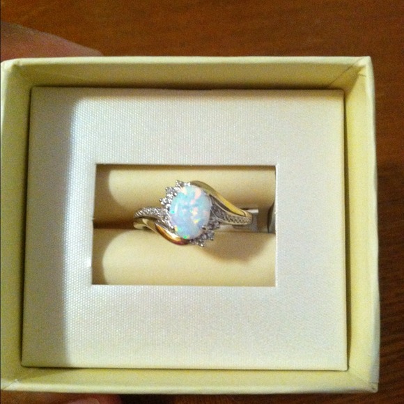 🚫SOLD 🚫 Opal ring 💍 - Picture 1 of 1
