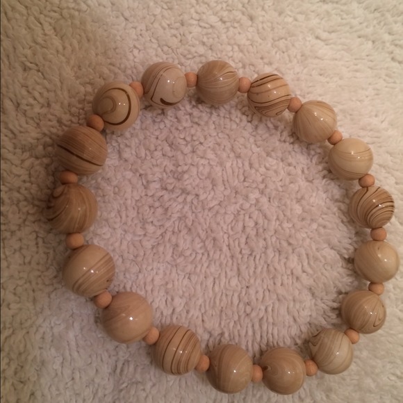 Loft wood tan stretch bracelet
