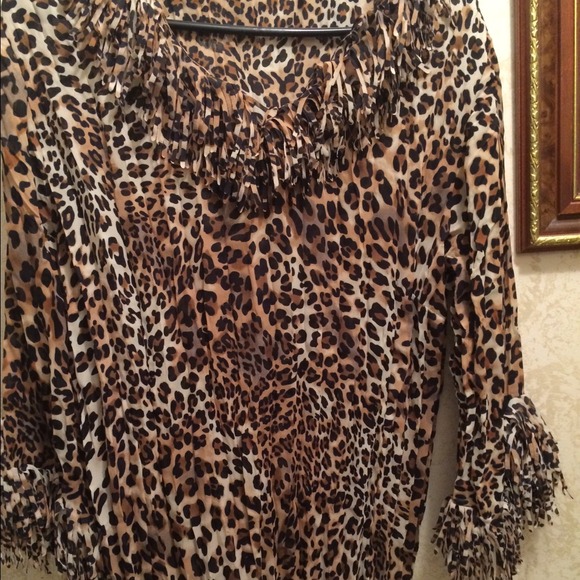 Animal print blouse. Size Large.