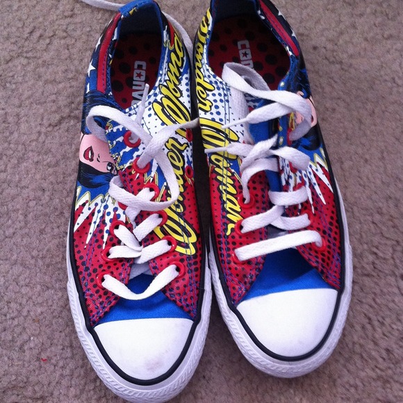 Converse Wonder Woman
