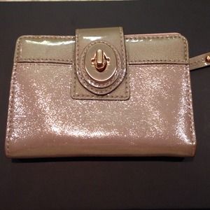 COACH GOLD WALLET-AUTHENTIC