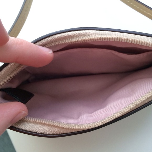 Coach wristlet - Picture 2 of 3