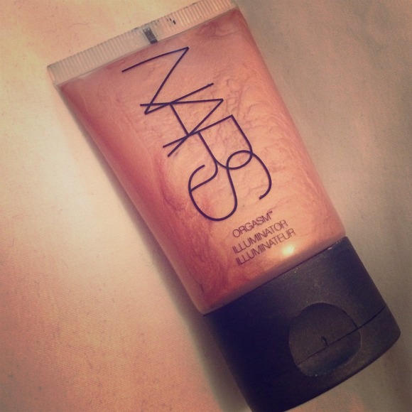 NARS Illuminator