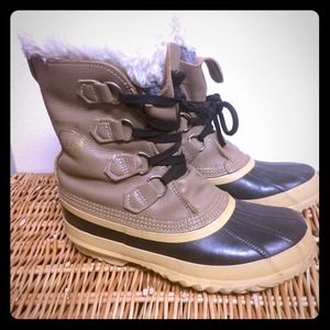 Women's Sorel size 7