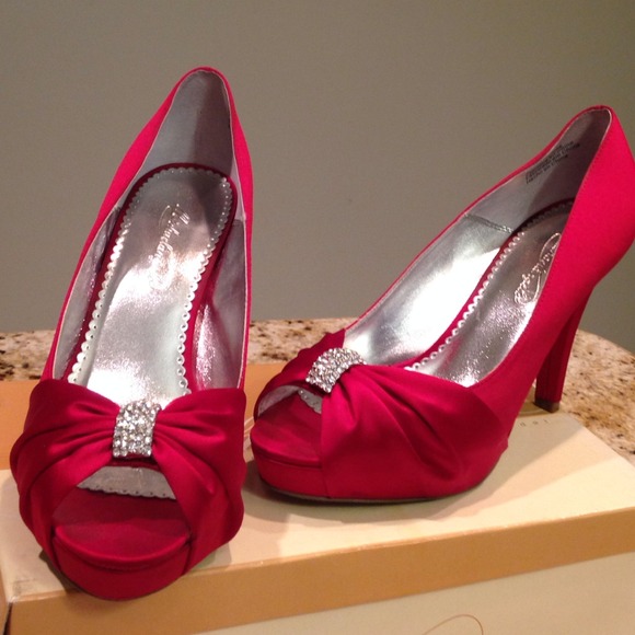 apple red wedding shoes