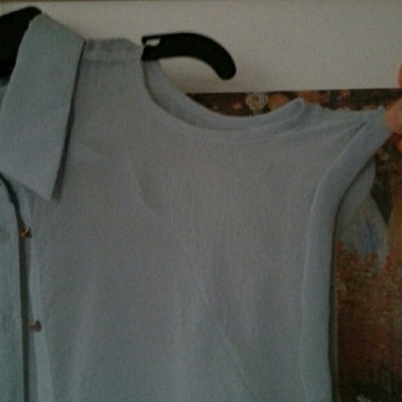 Sheer moss green top - Picture 2 of 2