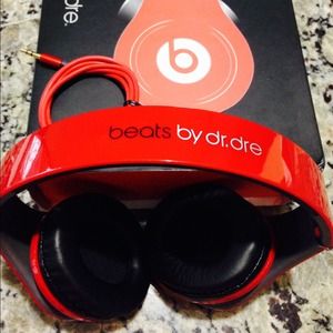 bundle 2 pair Beats