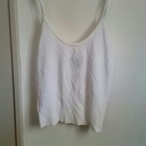 SOLD IN BUNDLE!!! Jane Doe tank white size L