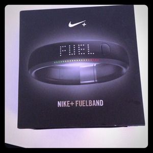 Nike fuel band black small