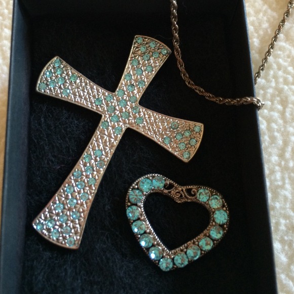 Beautiful Swarovski crystal set