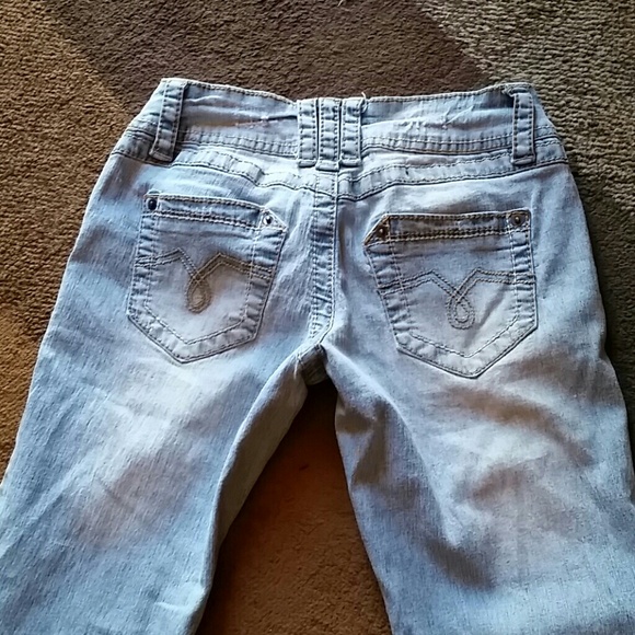 Capris - Picture 3 of 4