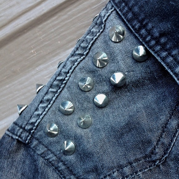 🎉HP🎉 Navy blue Chambray silver studded tunic - Picture 3 of 4