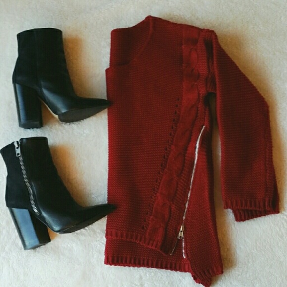 Sweaters - Wine-red Zippered Cable-knit Sweater