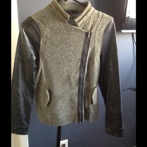 Leather sleeve jacket