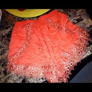 Pretty Lace Detailed Shorts 🎀