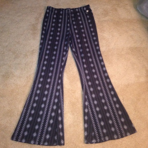 Kendall & Kylie Flare pants