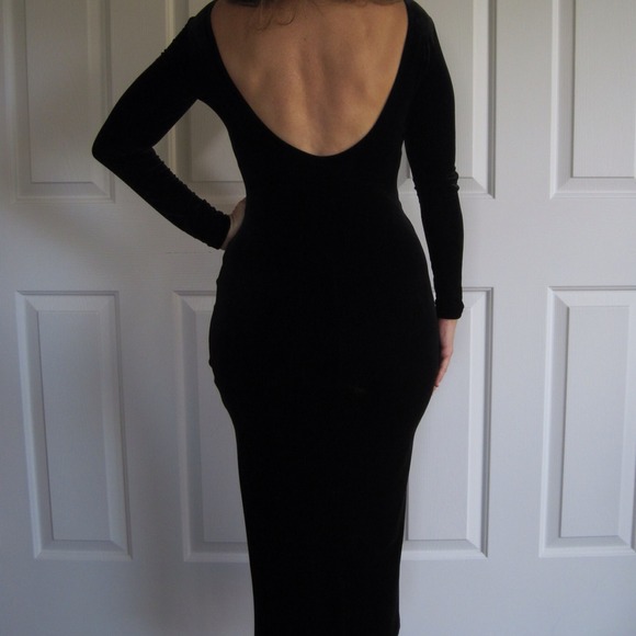 Black velvet dress.  Only worn once. - Picture 2 of 4