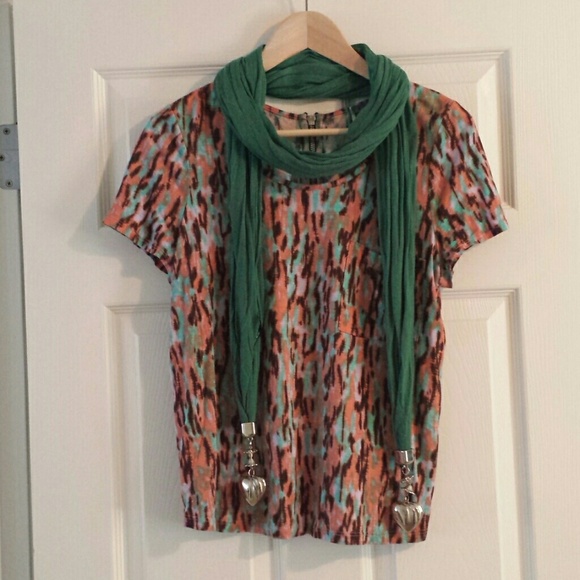 Teal scarf with heart pendants