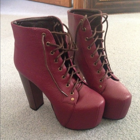 Tobi Burgyndy chunky heel lace up ankle boots