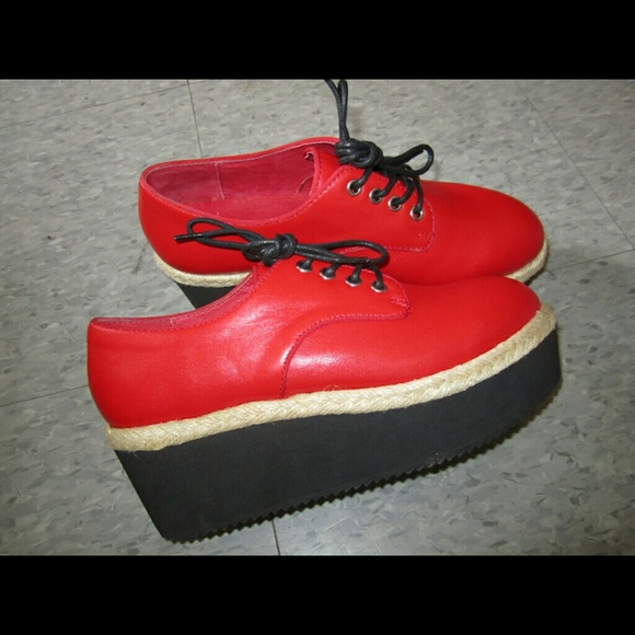 Hellz Bellz x Belle of the Brawl- Oxford Platform