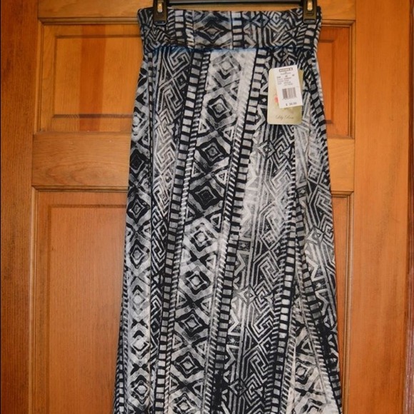 Black, White, & Grey/Gray Fold-Over Maxi Skirt