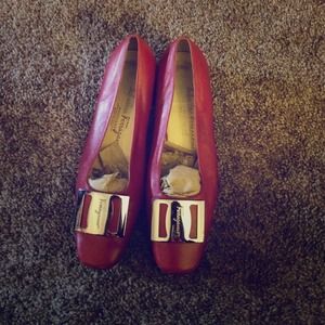 Apple red Salvatore Ferragamo