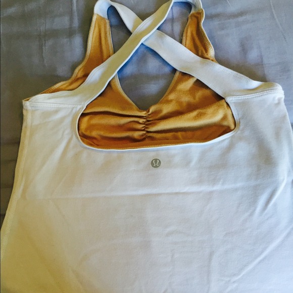 Lululemon workout top