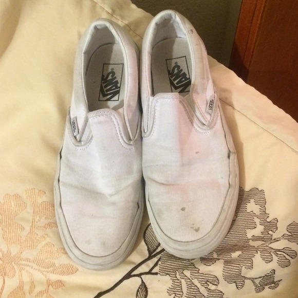 🚫🚫TRADED🚫🚫 White Vans!
