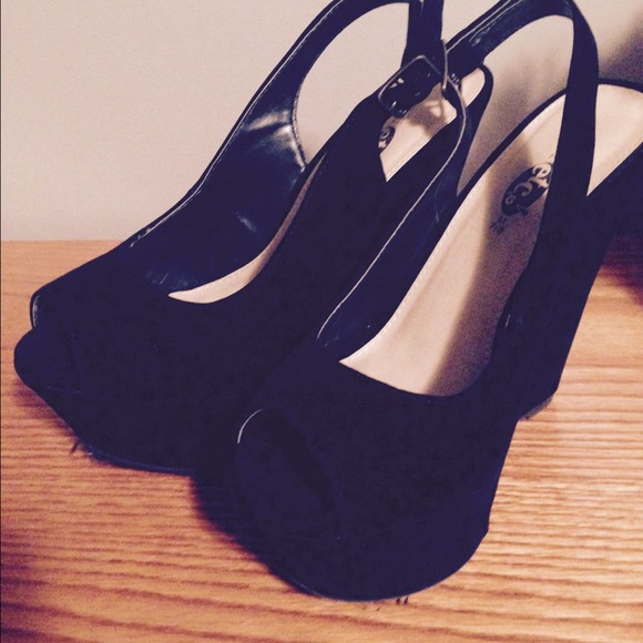 Black suede wedge shoes - Picture 1 of 4