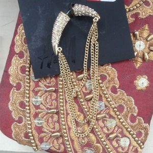 Good, studded, chin, spike earring from H & M