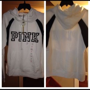 NWT VS SWEATSHIRT SIZE MEDIUM AND XS GREY PANTS