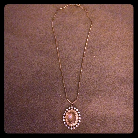 Ann Taylor Jewelry - 🎉🎉!HP!🎉🎉 Gorgeous Ann Taylor Loft Necklace!
