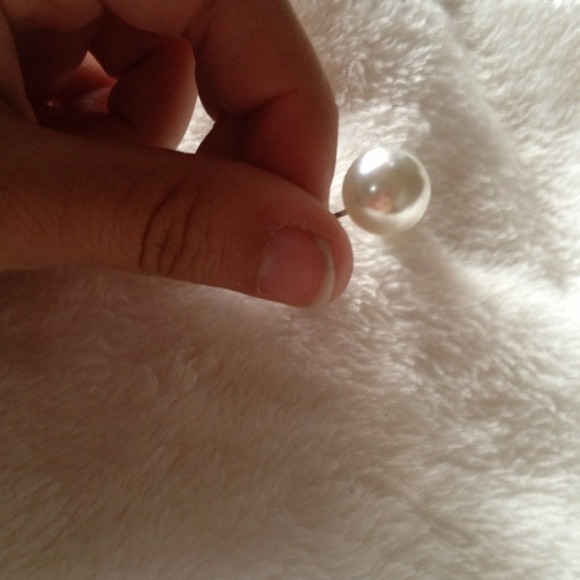 Big studs - Picture 2 of 3