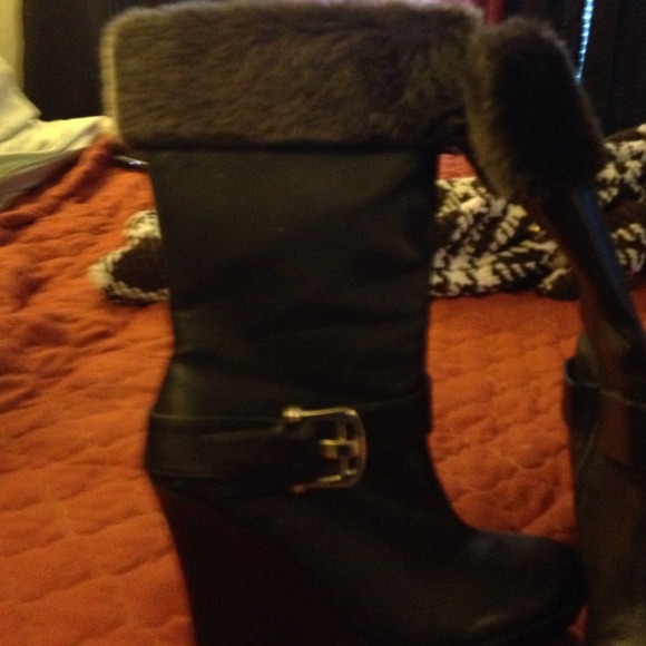 Dereon mid calf boots
