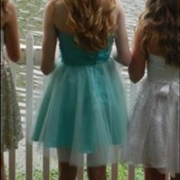 Prom dress - Picture 3 of 4